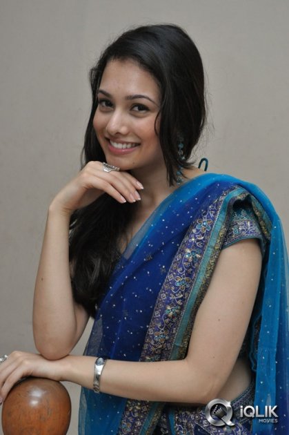 Natalie-Rout-at-Hang-Up-Movie-Audio-Launch